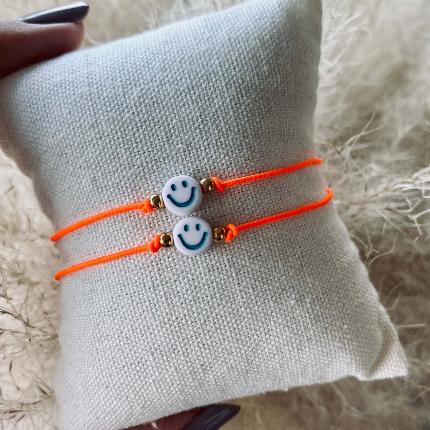 Handmade Smiley Armband Orange